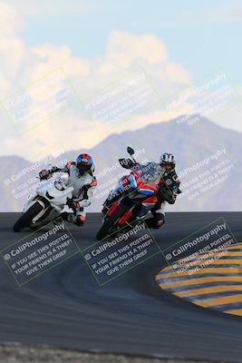 media/Oct-03-2022-Moto Forza (Mon) [[5f077a3730]]/Beginner Group/Session 5 (Turn 12)/